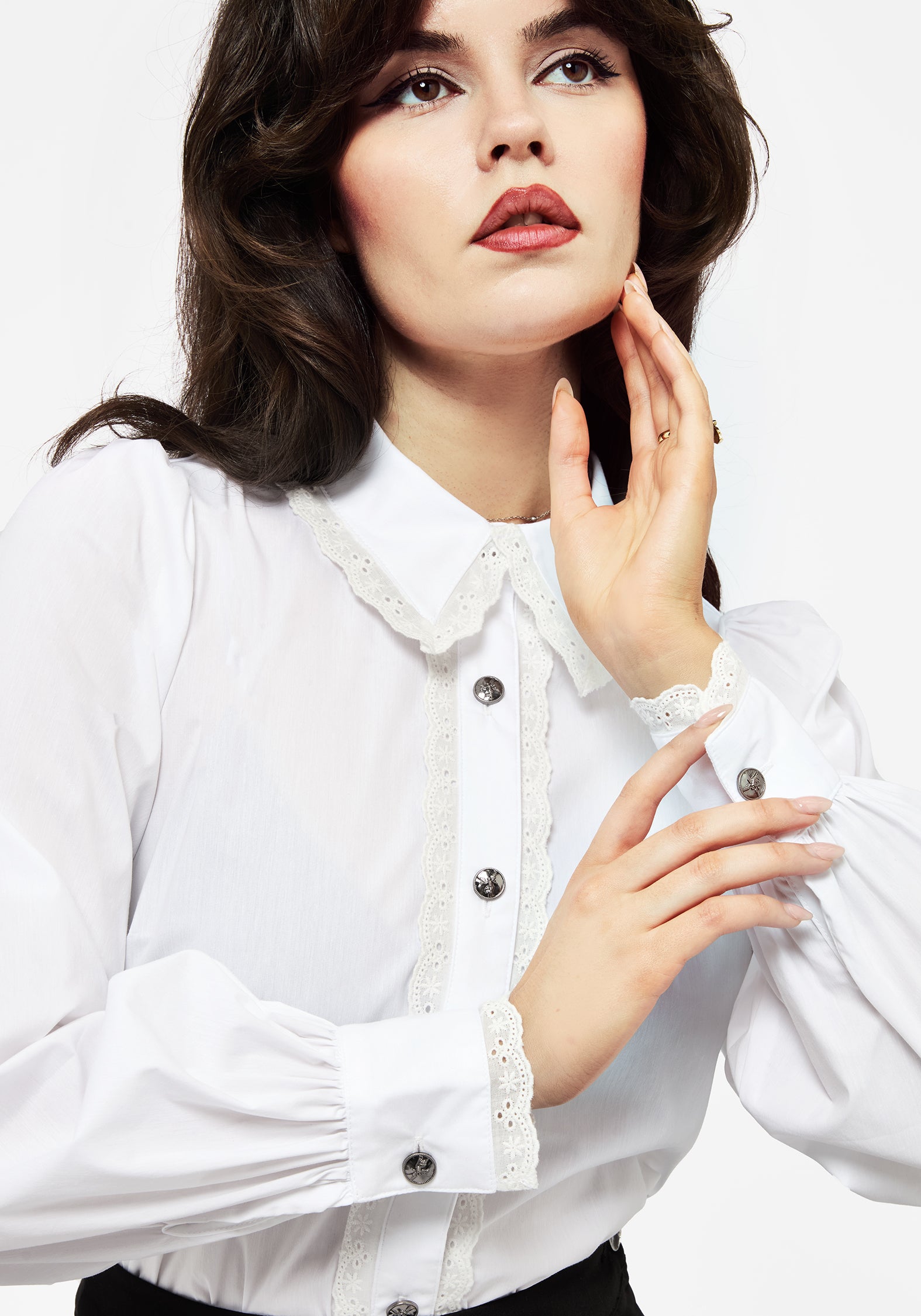 AW24M853_GRACELACETRIMBUTTONUPSHIRT_906_de3108d1-d2a7-48d9-bf2b-cb0761c55cc2
